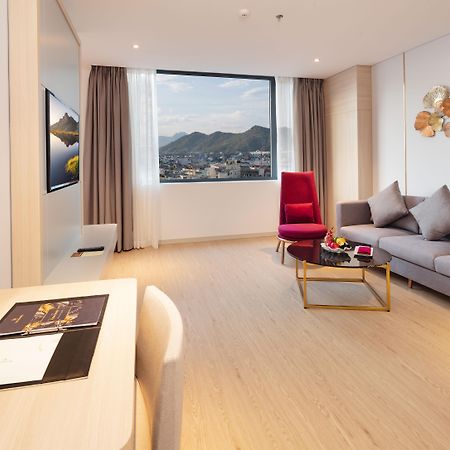 Dqua Hotel Nha Trang Bagian luar foto