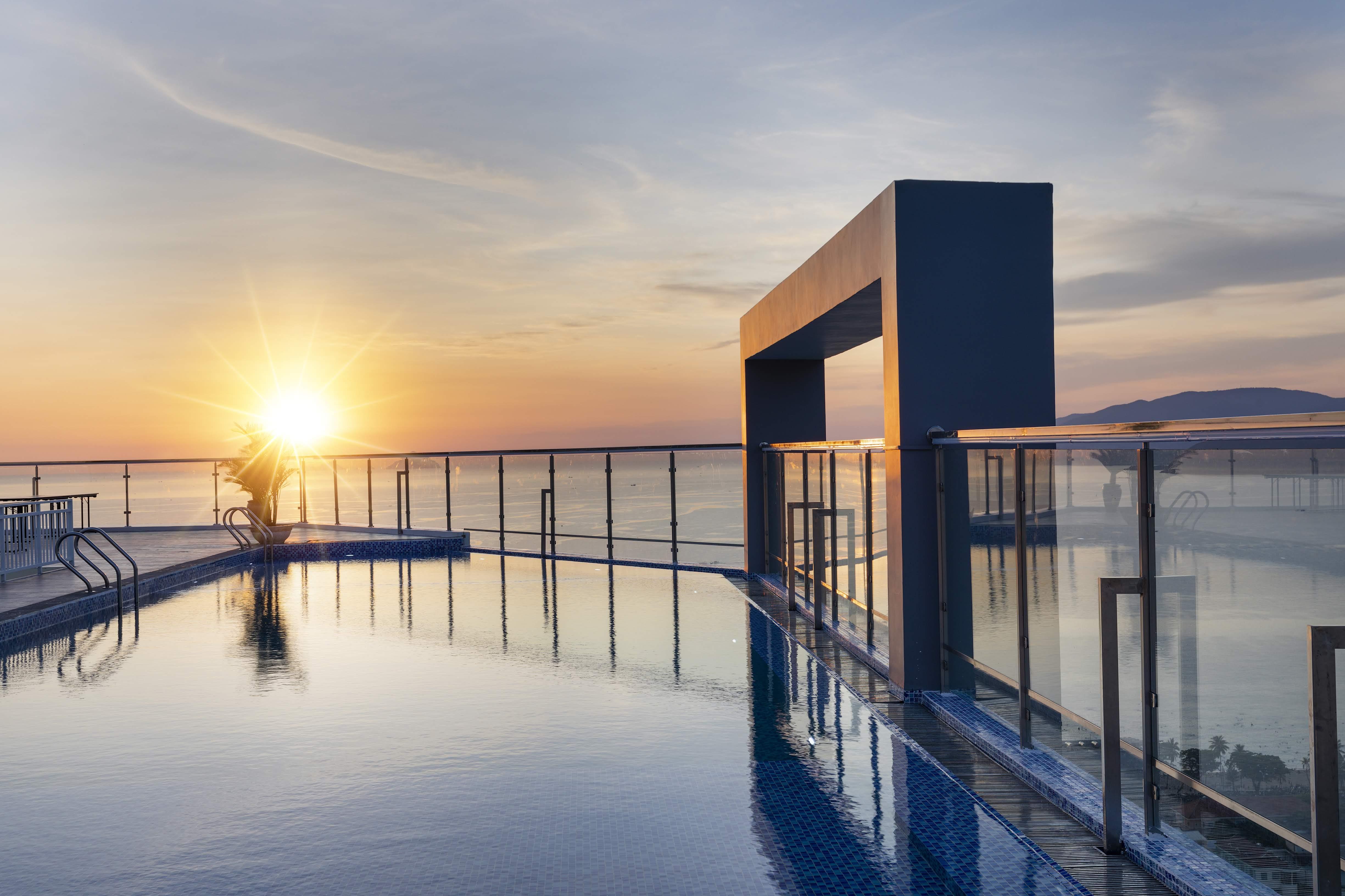 Dqua Hotel Nha Trang Bagian luar foto