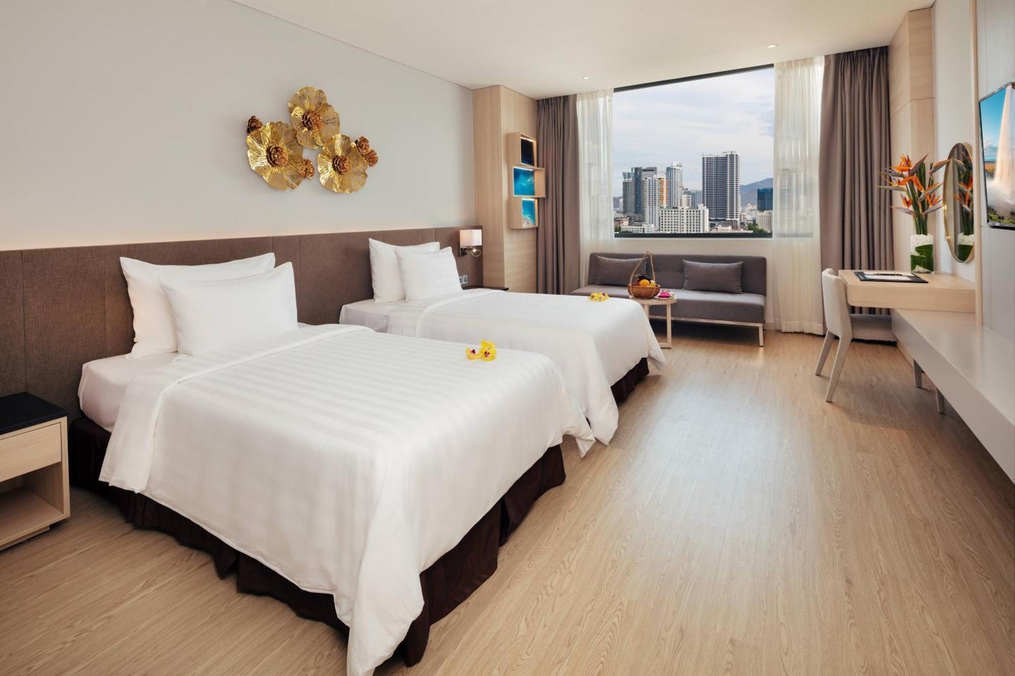 Dqua Hotel Nha Trang Bagian luar foto
